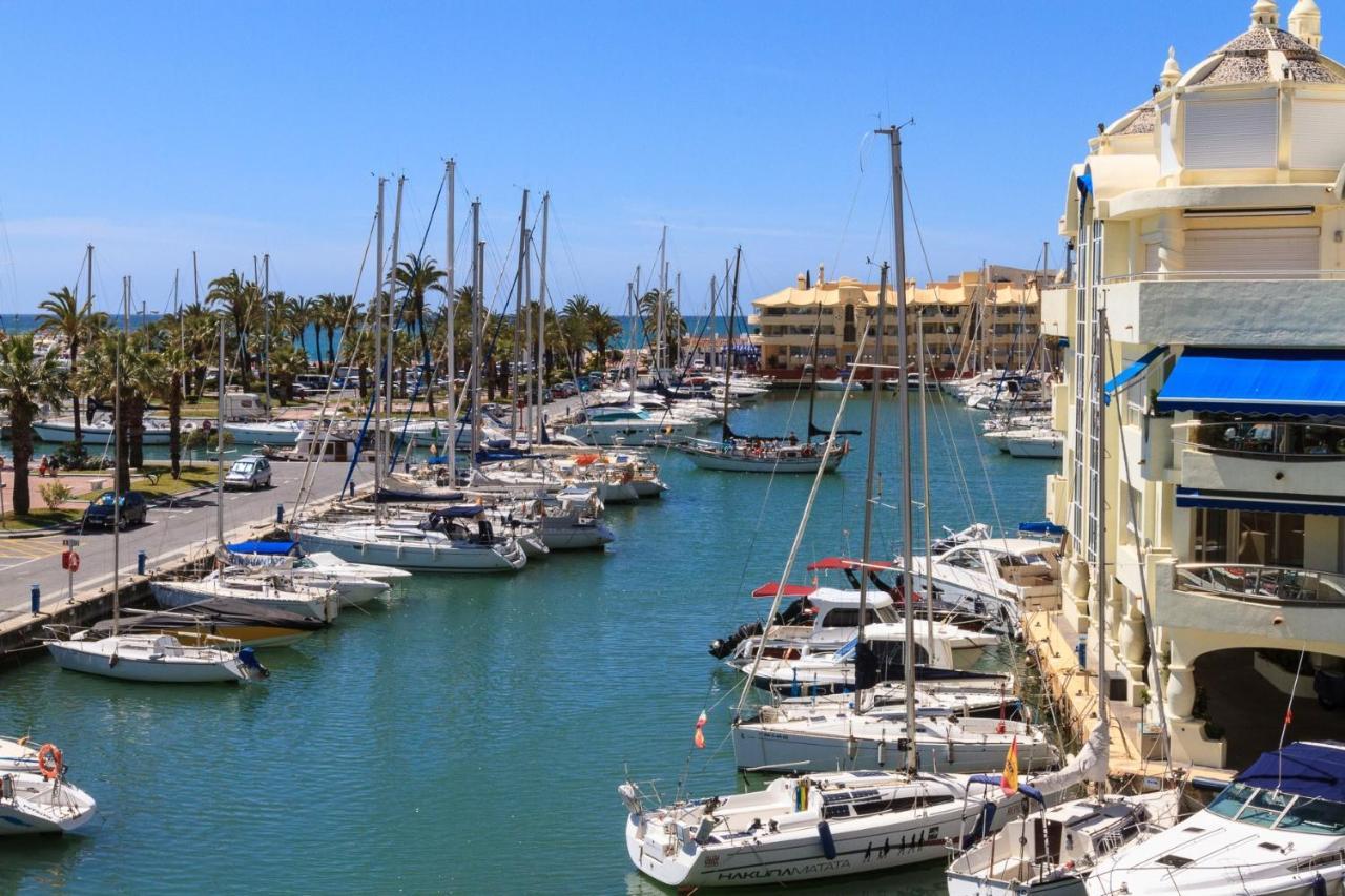 贝纳尔马德纳Puerto Marina公寓 外观 照片